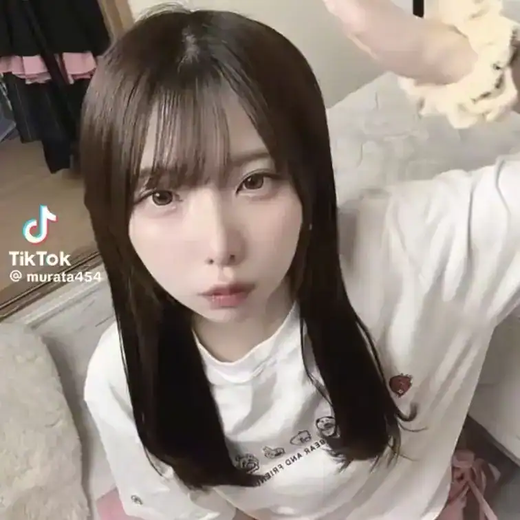 【伝説の動画を再販します】"完全顔出し"えなこ似の超絶可愛い友だちムラタちゃんと居酒屋行って泥酔セックスしてきた。
